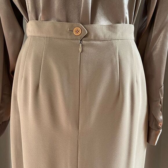 Halston 3 Piece Beige Taupe Skirt Suit 8 - Picture 10 of 13